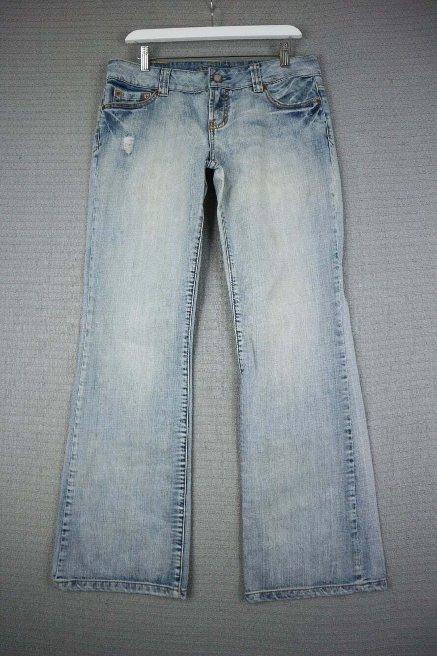 American Eagle Boot Cut Boyfriend 77 WOmens 8 Reg Lightwash Denim Jeans